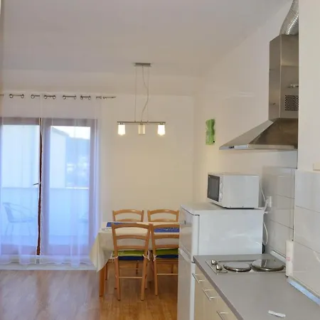 Vilim ゲストハウス ティスノ