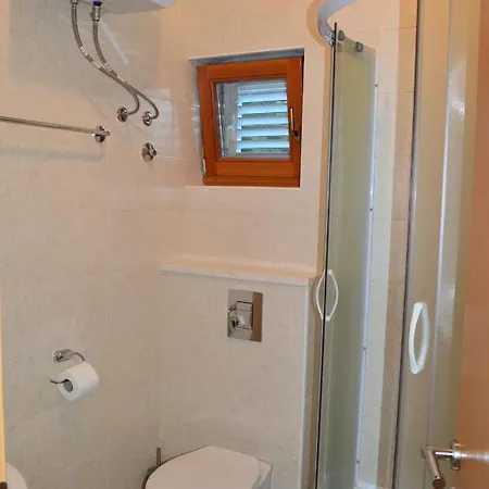 Guest house Vilim 1241 Tisno