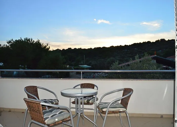 Vilim 1241 Guest house Tisno